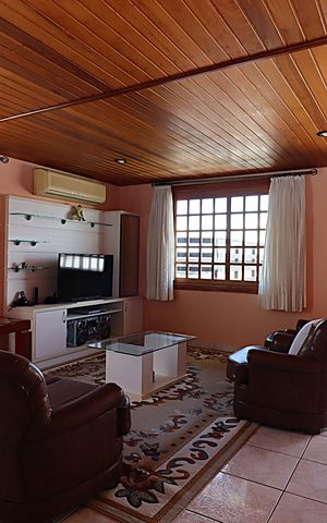 Apartamento à venda com 243m², 3 quartos e 2 vagasCobertura - Salão de festa