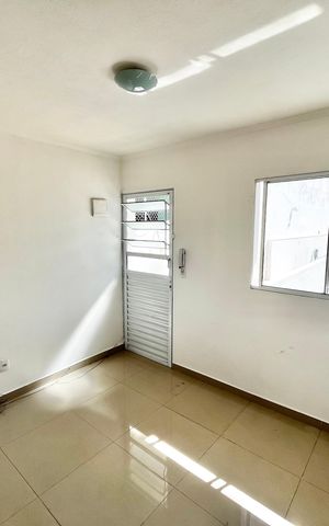 Casa para alugar com 25m², 1 quarto e sem vaga Casa para alugar com 25m², 1 quarto e sem vagaSala/Cozinha