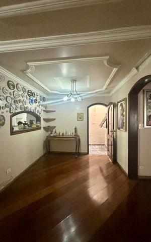 Casa à venda com 350m², 3 quartos e 4 vagas