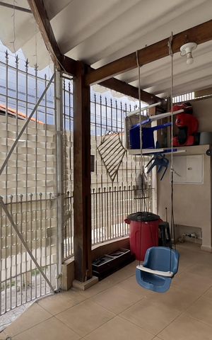 Casa à venda com 95m², 2 quartos e 1 vagaGaragem