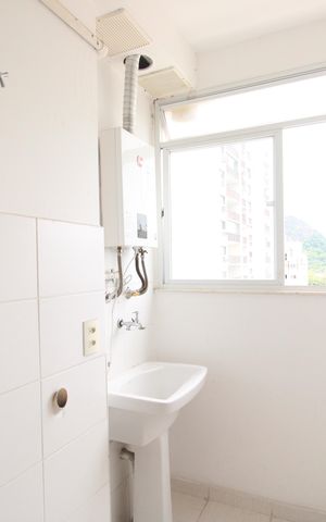 Apartamento à venda com 64m², 3 quartos e 1 vagaÁrea de serviço