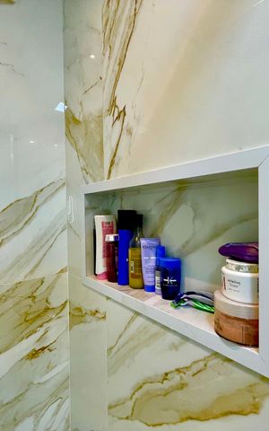 Apartamento à venda com 70m², 2 quartos e 1 vaga Apartamento à venda com 70m², 2 quartos e 1 vagaBanheiro 2
