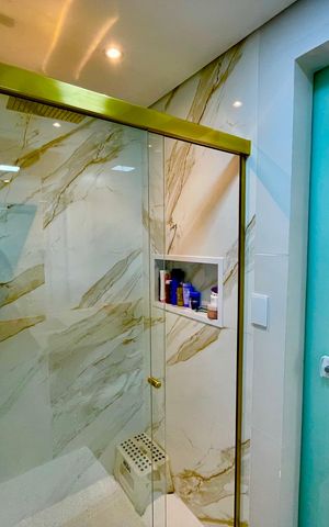 Apartamento à venda com 70m², 2 quartos e 1 vaga Apartamento à venda com 70m², 2 quartos e 1 vagaBanheiro 2