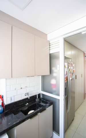 Apartamento à venda com 78m², 2 quartos e 1 vagaÁrea de Serviço