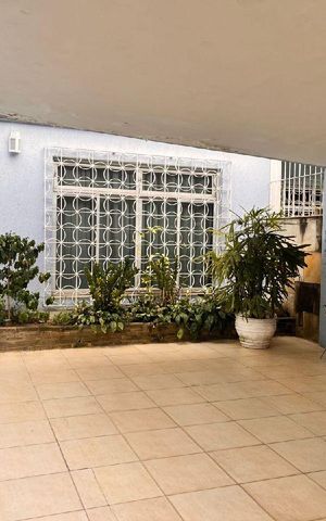 Casa à venda com 225m², 4 quartos e 2 vagas