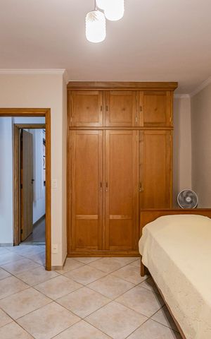 Casa à venda com 340m², 5 quartos e 3 vagasSuíte