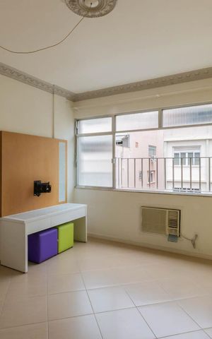 Apartamento à venda com 72m², 2 quartos e 1 vagaSala