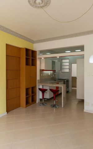 Apartamento à venda com 72m², 2 quartos e 1 vagaSala