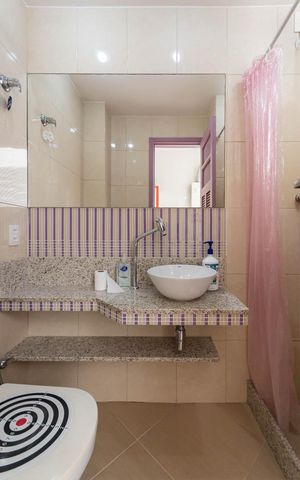 Apartamento à venda com 72m², 2 quartos e 1 vagaBanheiro de serviço