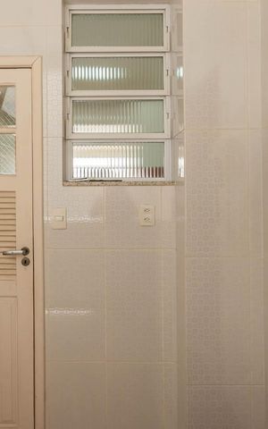 Apartamento à venda com 72m², 2 quartos e 1 vagaÁrea de Serviço
