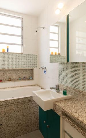Apartamento à venda com 72m², 2 quartos e 1 vagaBanheiro