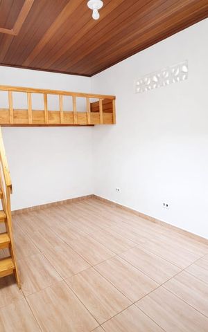 Casa à venda com 209m², 3 quartos e 2 vagas Casa à venda com 209m², 3 quartos e 2 vagasQuarto 2