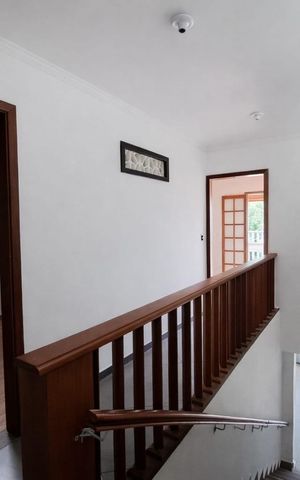 Casa à venda com 209m², 3 quartos e 2 vagas Casa à venda com 209m², 3 quartos e 2 vagasCorredor