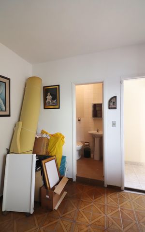 Casa à venda com 191m², 5 quartos e 2 vagasQuarto de Serviço
