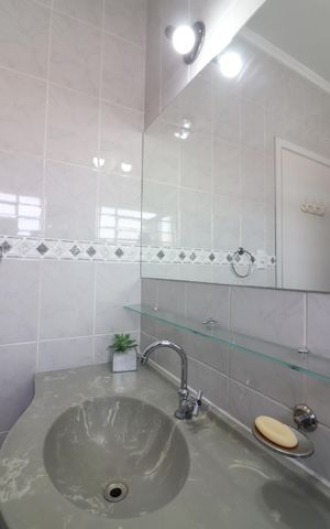Casa à venda com 191m², 5 quartos e 2 vagasBanheiro Social