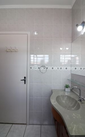 Casa à venda com 191m², 5 quartos e 2 vagasBanheiro Social