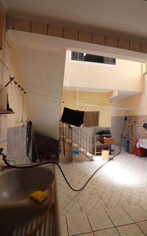 Casa à venda com 191m², 5 quartos e 2 vagasÁrea de Serviço