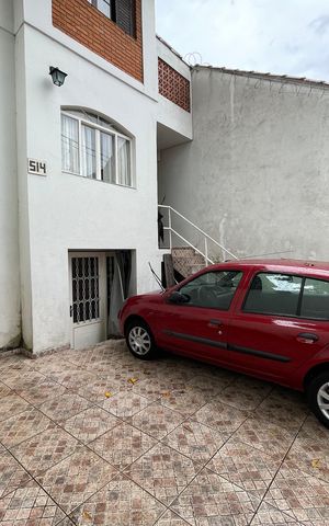 Casa à venda com 120m², 3 quartos e 3 vagas Casa à venda com 120m², 3 quartos e 3 vagasGaragem