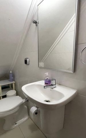 Casa à venda com 120m², 3 quartos e 3 vagas Casa à venda com 120m², 3 quartos e 3 vagasLavabo