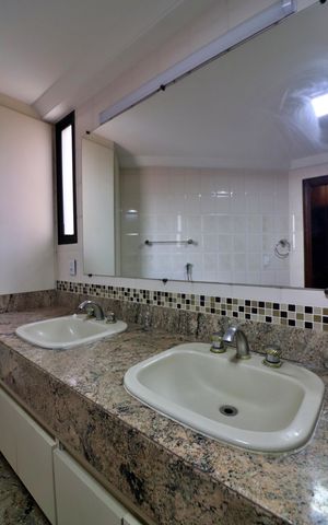Apartamento para alugar com 320m², 4 quartos e 4 vagasQuarto 4 - Suíte 