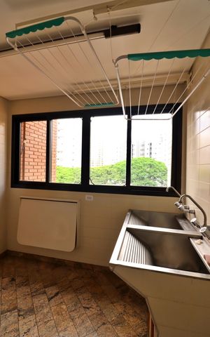 Apartamento para alugar com 320m², 4 quartos e 4 vagasÁrea de Serviço