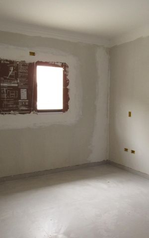 Casa à venda com 140m², 3 quartos e 4 vagasSuíte 2