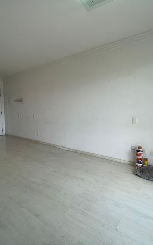 Apartamento à venda com 92m², 2 quartos e 2 vagas Apartamento à venda com 92m², 2 quartos e 2 vagasSala