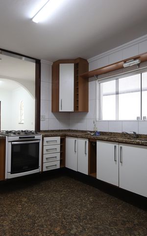 Casa à venda com 135m², 4 quartos e 2 vagasCozinha