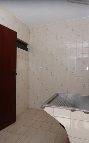 Casa à venda com 135m², 4 quartos e 2 vagasLavanderia