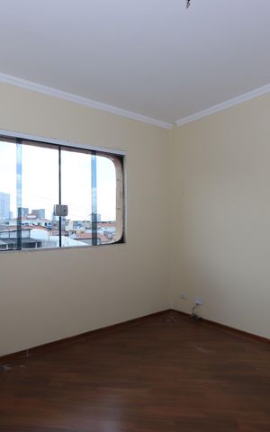 Casa à venda com 135m², 4 quartos e 2 vagasSuíte