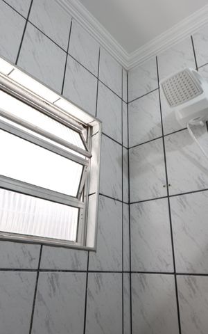 Casa à venda com 135m², 4 quartos e 2 vagasBanheiro Social