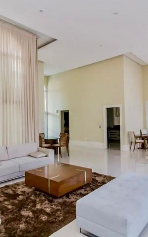 Apartamento à venda com 202m², 3 quartos e 4 vagas Apartamento à venda com 202m², 3 quartos e 4 vagasÁrea Comum - Salão de Festas