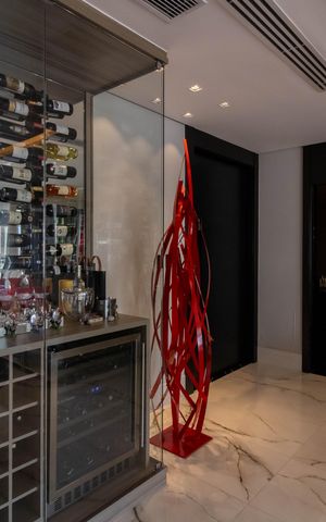 Apartamento à venda com 202m², 3 quartos e 4 vagas Apartamento à venda com 202m², 3 quartos e 4 vagasSala