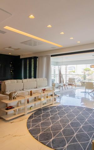 Apartamento à venda com 202m², 3 quartos e 4 vagas Apartamento à venda com 202m², 3 quartos e 4 vagasSala