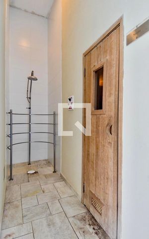 Apartamento à venda com 202m², 3 quartos e 4 vagas Apartamento à venda com 202m², 3 quartos e 4 vagasÁrea Comum - Sauna