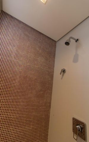 Apartamento à venda com 202m², 3 quartos e 4 vagas Apartamento à venda com 202m², 3 quartos e 4 vagasSuíte 2