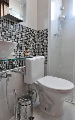 Apartamento à venda com 56m², 2 quartos e 1 vagaBanheiro Social
