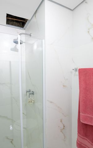 Apartamento à venda com 278m², 4 quartos e 4 vagasBanheiro da Suíte 2