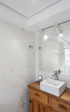 Apartamento à venda com 278m², 4 quartos e 4 vagasBanheiro da Suíte 1