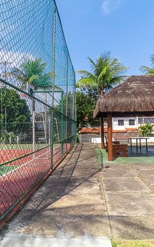 Casa de condomínio à venda com 241m², 3 quartos e 3 vagas
