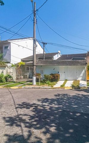 Casa de condomínio à venda com 241m², 3 quartos e 3 vagas