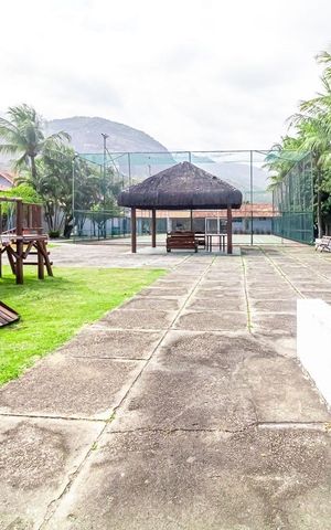 Casa de condomínio à venda com 241m², 3 quartos e 3 vagas