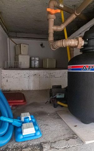 Casa de condomínio à venda com 241m², 3 quartos e 3 vagas
