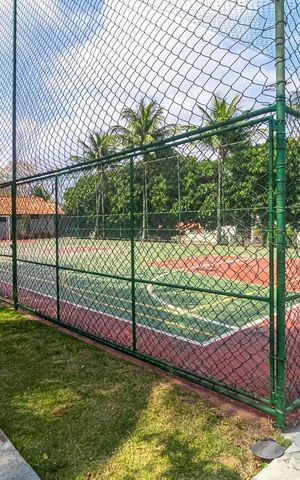 Casa de condomínio à venda com 241m², 3 quartos e 3 vagas