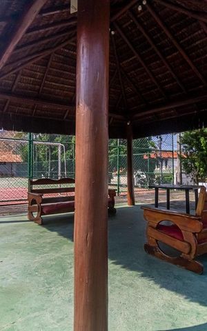 Casa de condomínio à venda com 241m², 3 quartos e 3 vagas