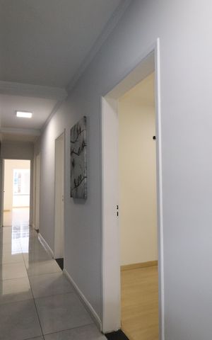 Apartamento à venda com 85m², 3 quartos e 2 vagasCorredor 