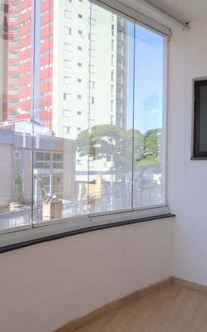 Apartamento à venda com 85m², 3 quartos e 2 vagasVaranda Quarto 1 suíte
