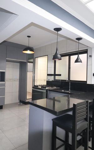 Apartamento à venda com 85m², 3 quartos e 2 vagasCozinha