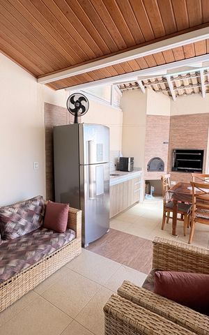 Casa de condomínio à venda com 110m², 3 quartos e 2 vagasÁrea gourmet