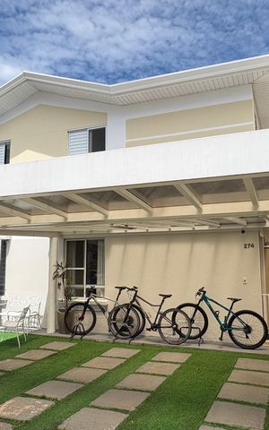 Casa de condomínio à venda com 110m², 3 quartos e 2 vagasFachada